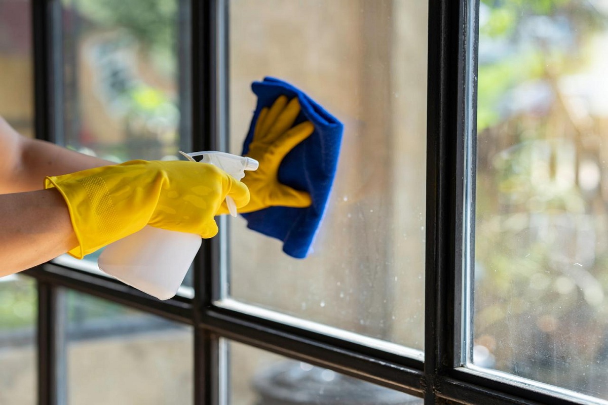 Glass Cleaning Service In Kurla, Mumbai 